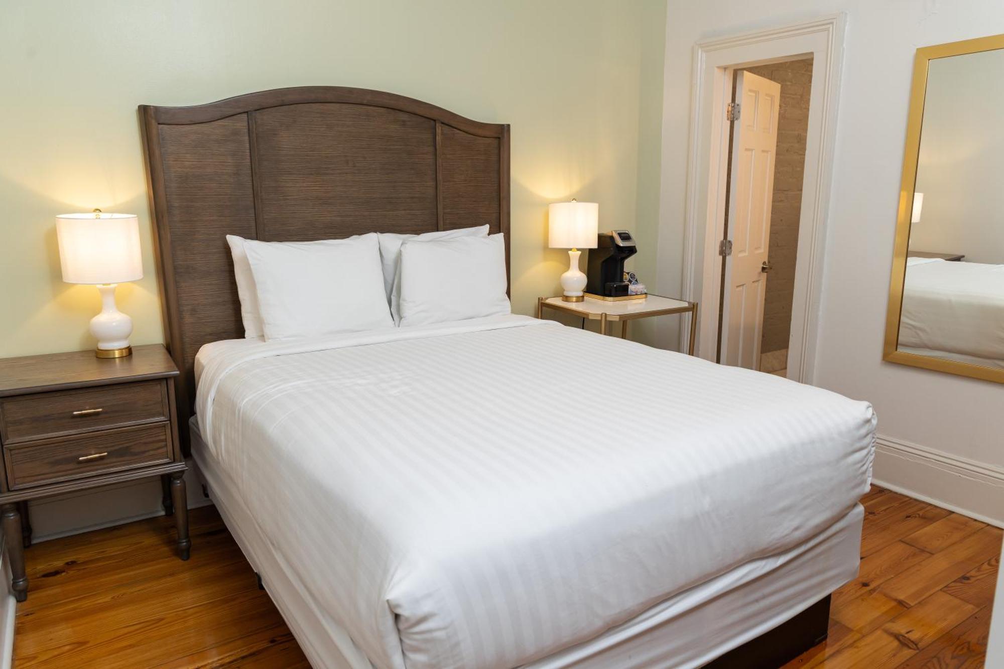 Inn On St. Peter, A French Quarter Guest Houses Property New Orleans Esterno foto